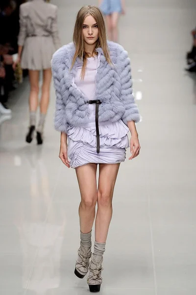 Look 25